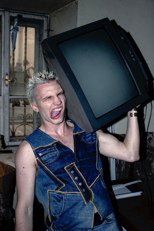 BOOTLEG VEST
